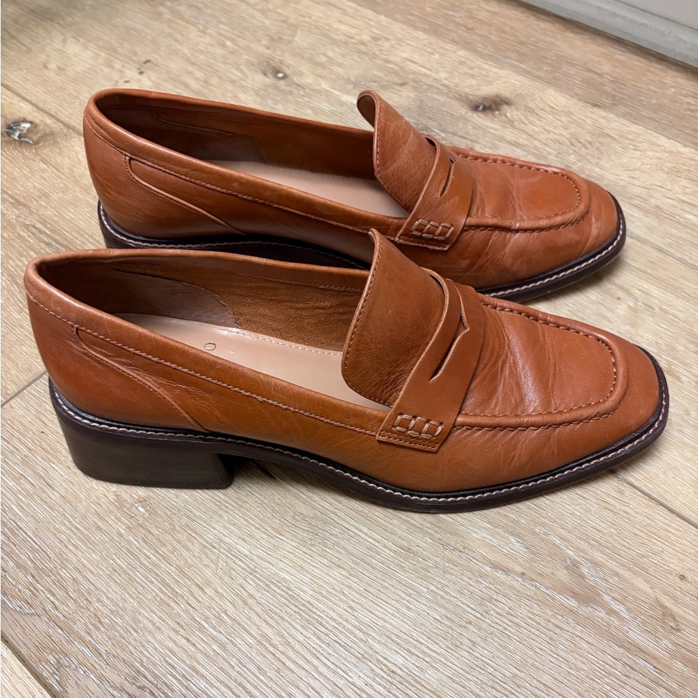 Vince Camuto | Medium Brown Leather Loafers 👞 Sz 8.5, Small Heel, Classic Staple - Picture 5 of 13